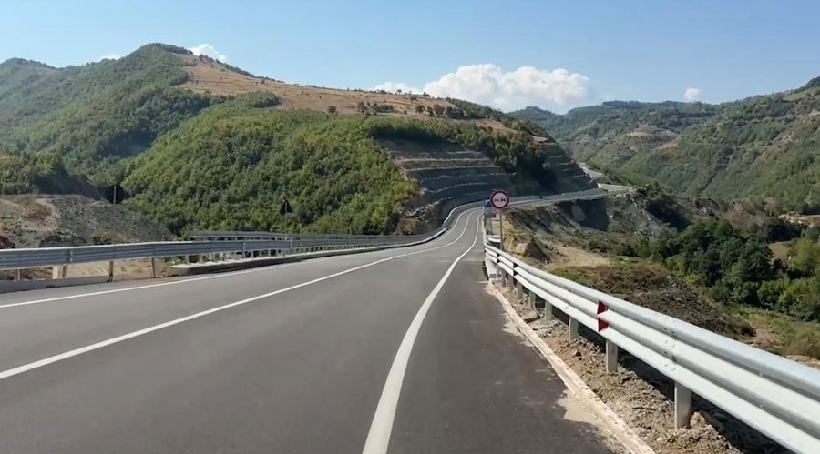 Rruga Qukës-Qafë Plloçë, ARRSH hap tenderin e mirëmbajtjes 32 mln lekë